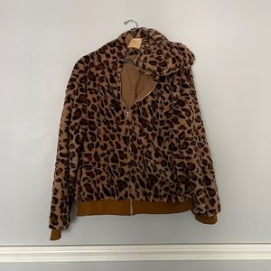 Emery Rose Cheetah Sweatshirt
